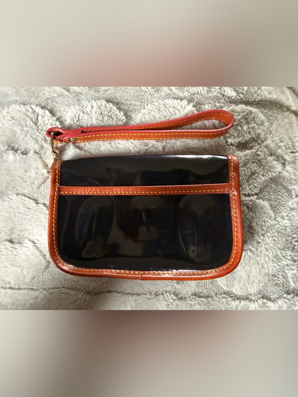 Dooney & Bourke Madison Taylor Black Patent Wristlet with Leather Trim - Picture 5 of 9